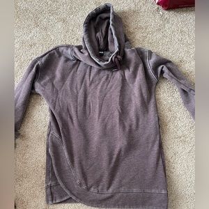 Mono B long sleeve sweater, plum grey color